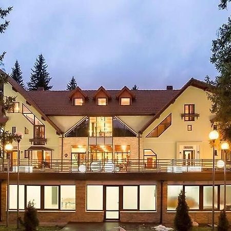 Vila Pinul Si Mesteacanul Poiana Brašov Exteriér fotografie