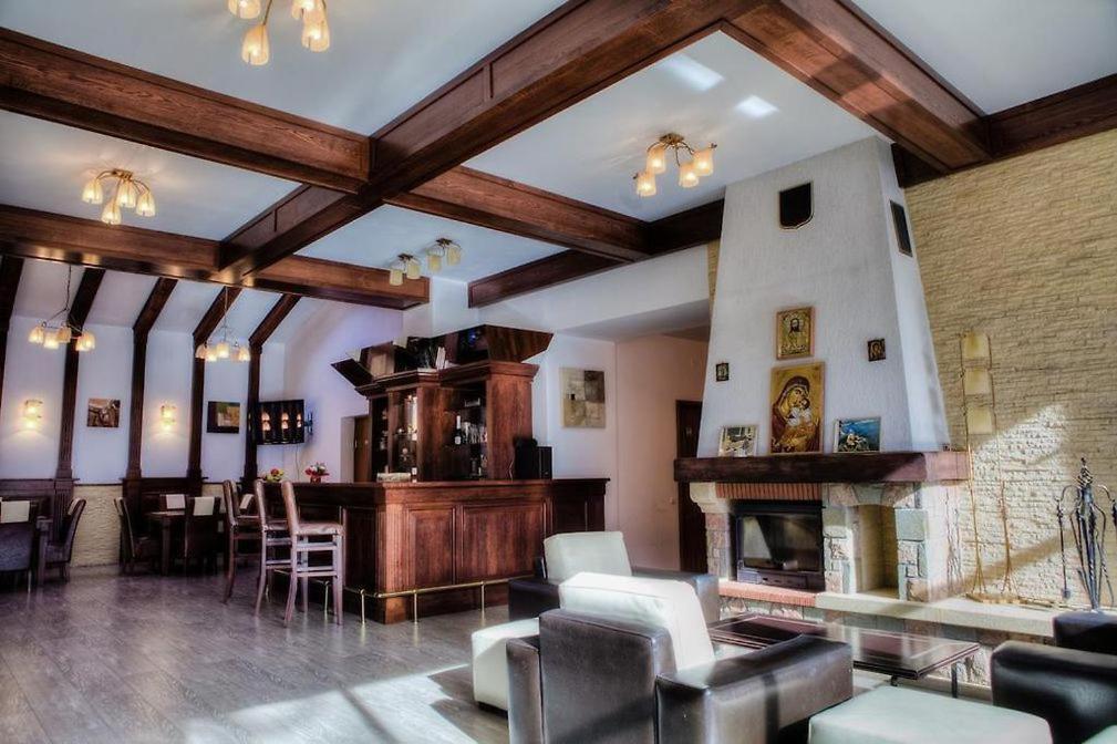 Vila Pinul Si Mesteacanul Poiana Brašov Exteriér fotografie
