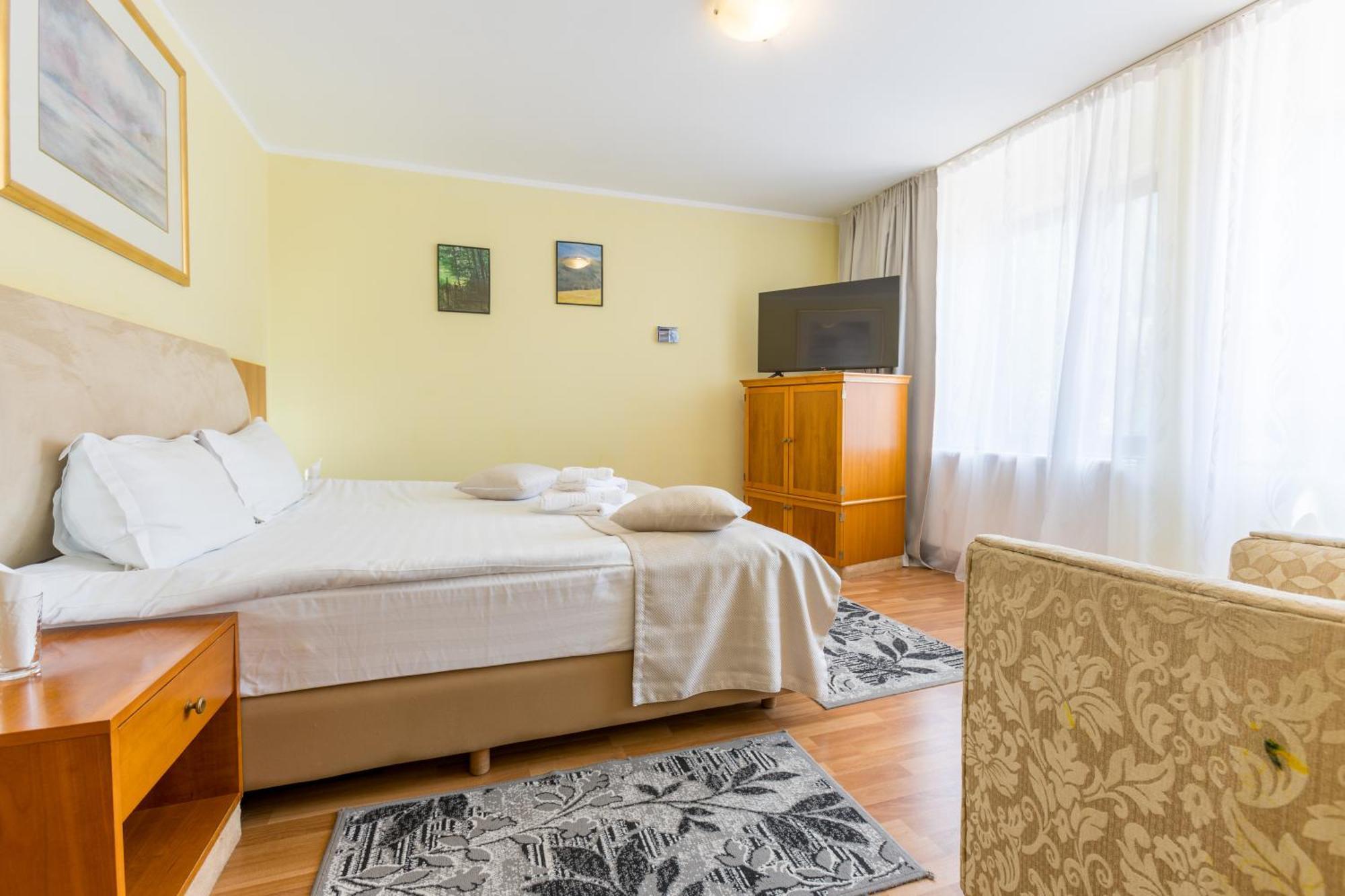 Vila Pinul Si Mesteacanul Poiana Brašov Exteriér fotografie