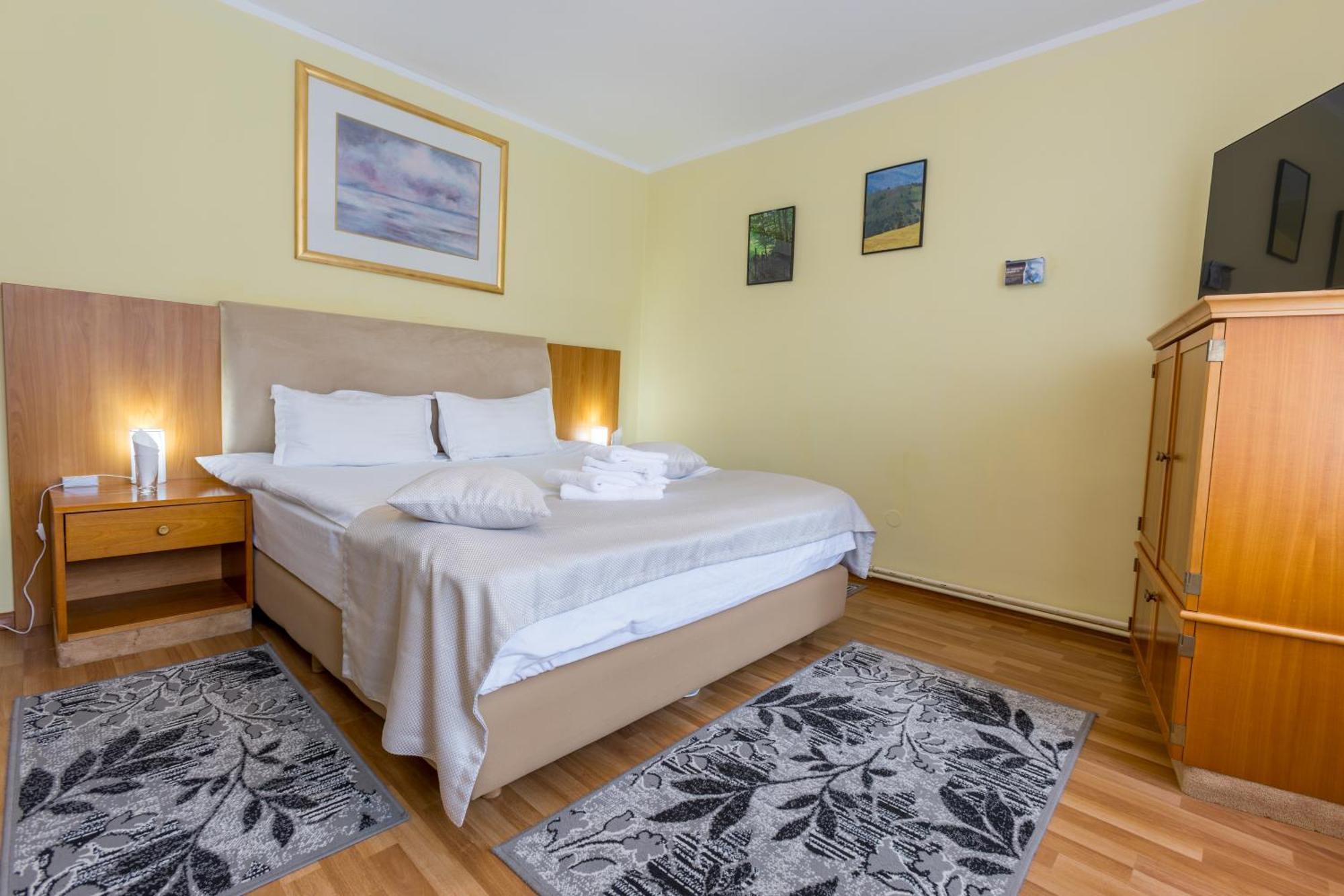 Vila Pinul Si Mesteacanul Poiana Brašov Exteriér fotografie